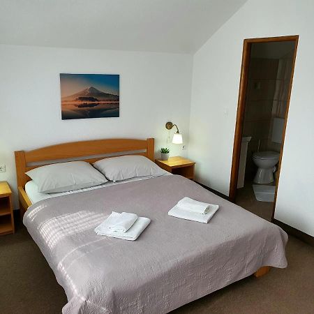 Guesthouse Kovacevic 科雷尼察 外观 照片