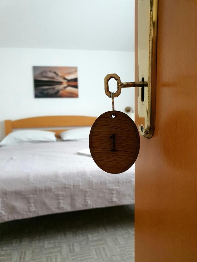 Guesthouse Kovacevic 科雷尼察 外观 照片