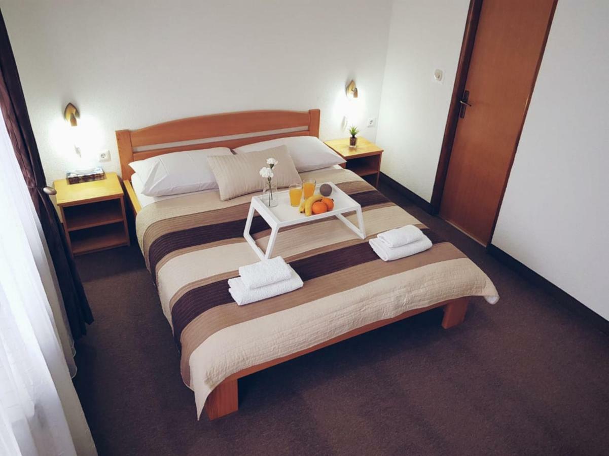 Guesthouse Kovacevic 科雷尼察 外观 照片