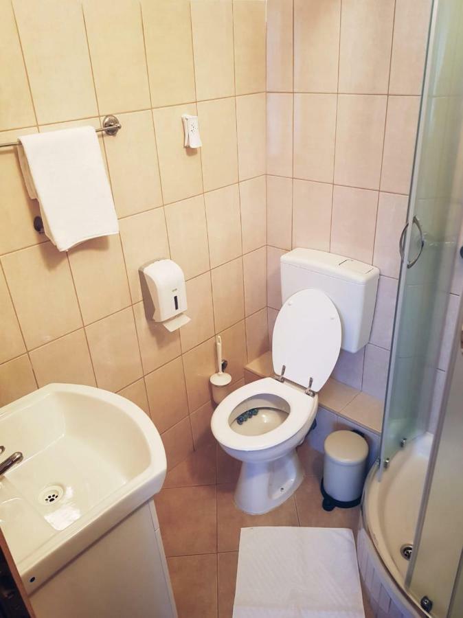 Guesthouse Kovacevic 科雷尼察 外观 照片