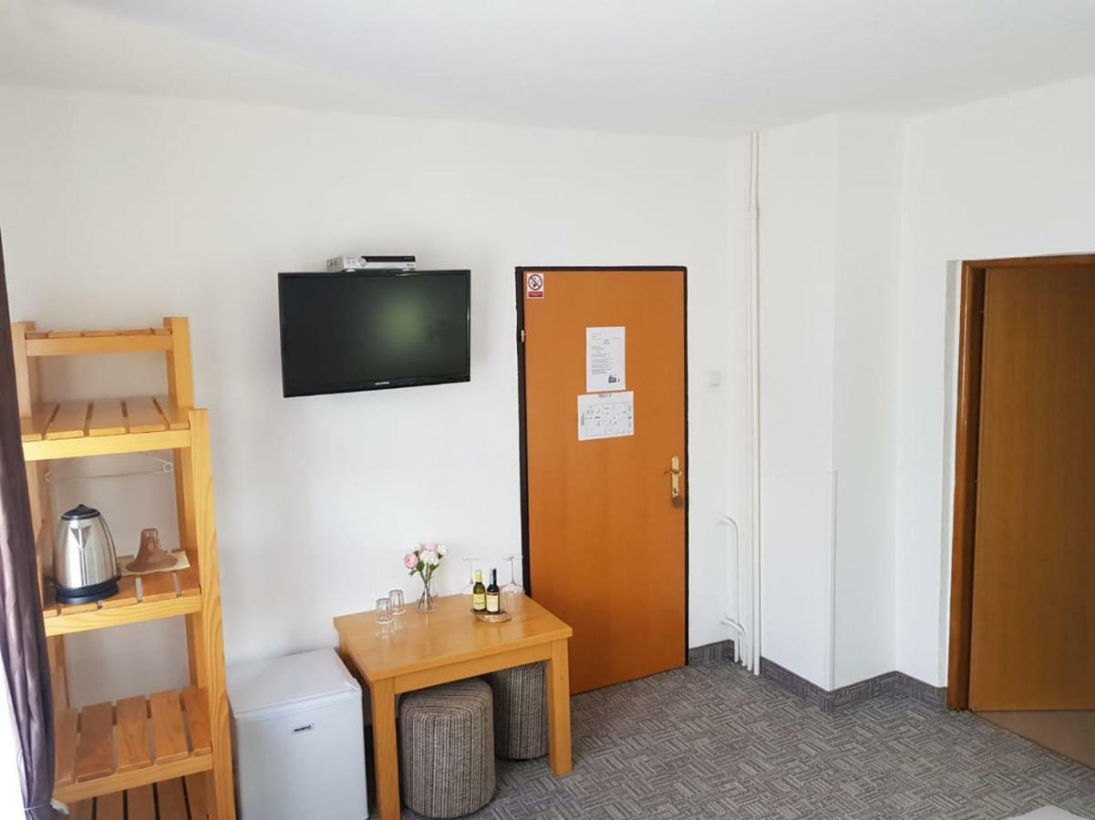 Guesthouse Kovacevic 科雷尼察 外观 照片