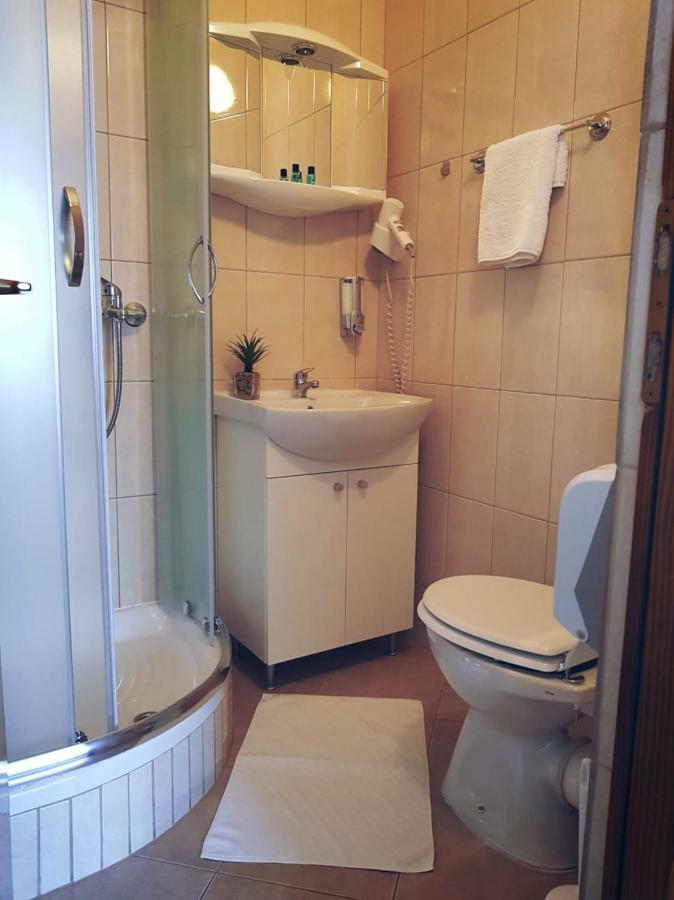 Guesthouse Kovacevic 科雷尼察 外观 照片