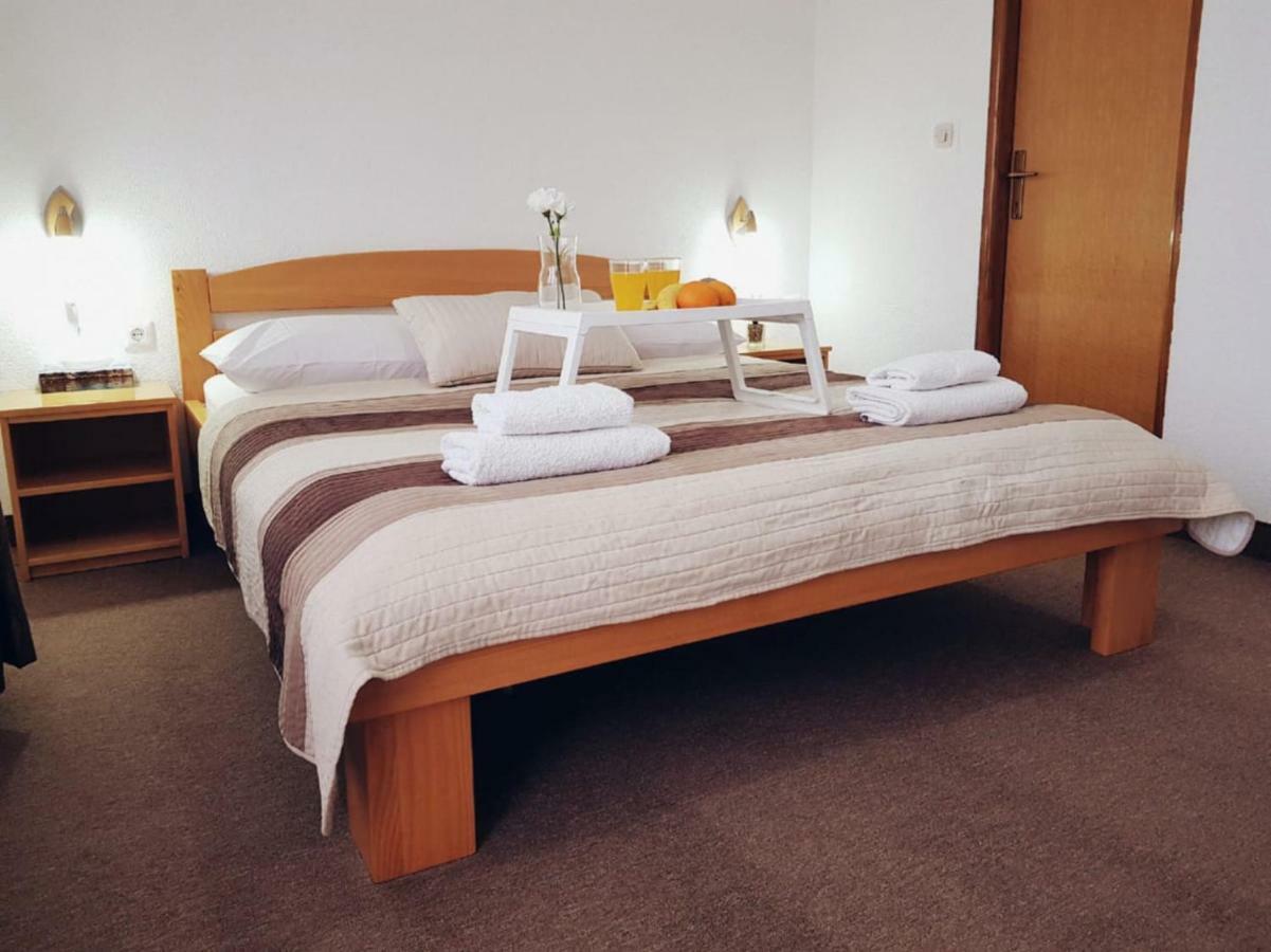 Guesthouse Kovacevic 科雷尼察 外观 照片